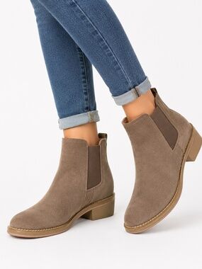 Cole Haan ZERØGRAND Women's Suede Wedge Chelsea Booties Size 7B Taupe Comfort